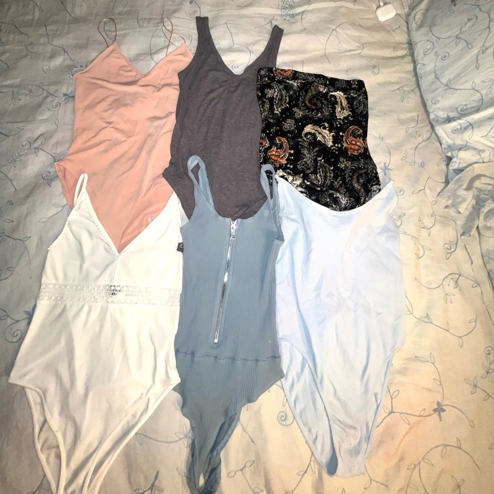 Gray and Pink Fitted Sleeveless Bodysuit